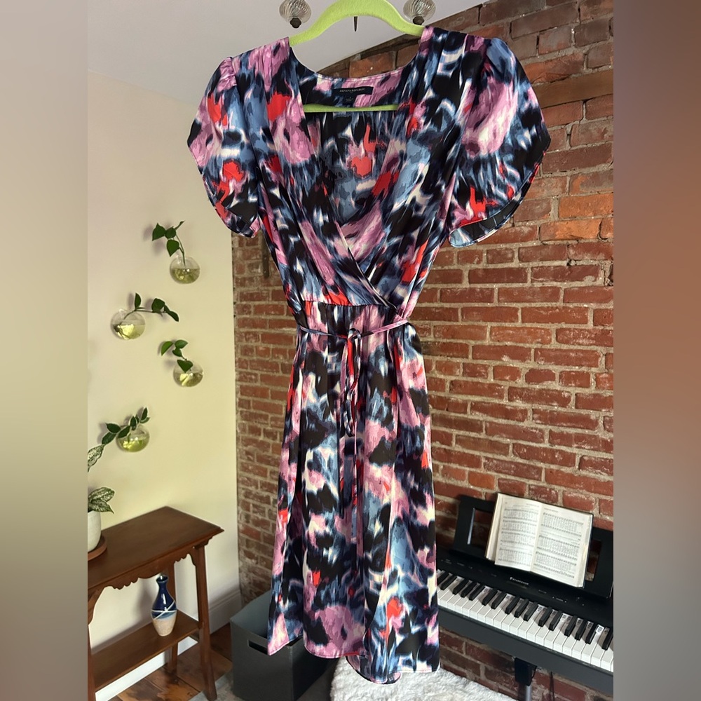 Banana Republic Pink and Blue Puff Sleeve Midi Dress